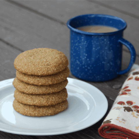 Chai spice & cream cookies whip up easily and their warming spices are perfect for fall packed lunches and afternoon sweet treats.