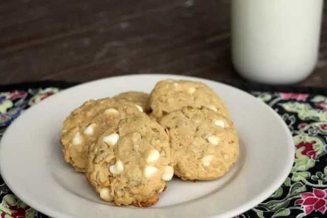 Nut-free and potentially gluten-free these Sunflower White Chocolate Cowboy Cookies, make a great cookie to eat up fresh or ship to loved ones far away.
