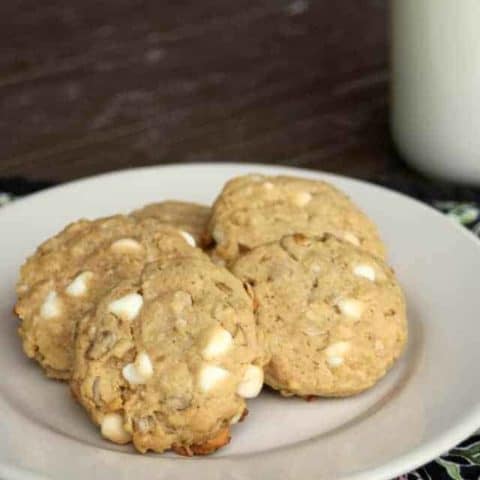 Nut-free and potentially gluten-free these Sunflower White Chocolate Cowboy Cookies, make a great cookie to eat up fresh or ship to loved ones far away.