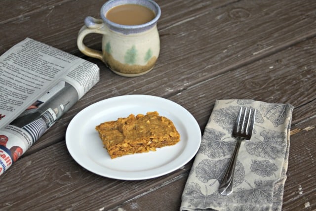 Power busy mornings with these quick & easy Pumpkin Oat Breakfast Bars packed full of healthy and flavorful ingredients sure to satisfy.