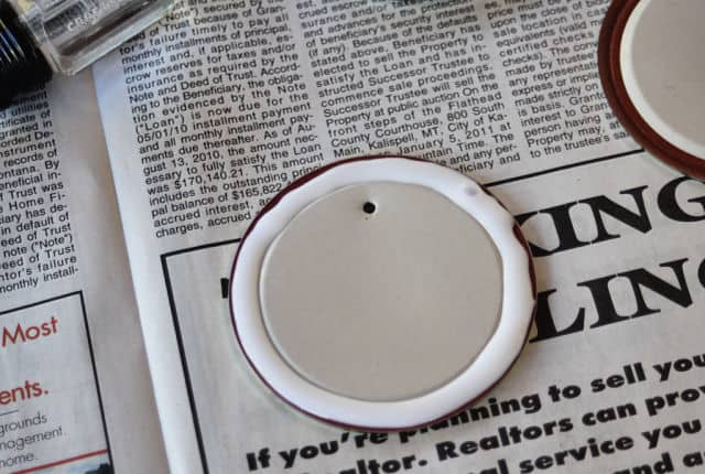 A bead of glue in the rubber ring of a lid.